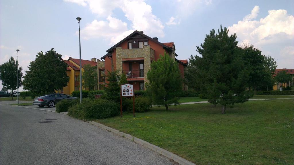 Apartman Golf Lux Bük Pokój zdjęcie